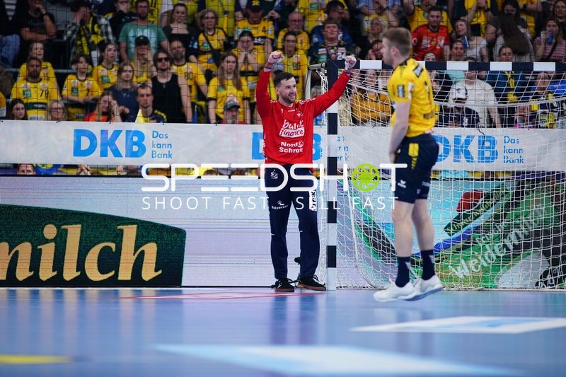 Szene mit Benjamin Buric (1; SG Flensburg Handewitt)