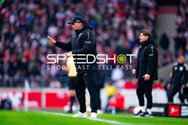 Trainer an der Seitenlinie