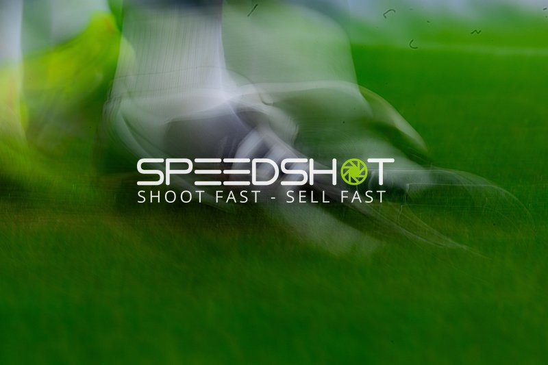 Spieler von VfB Stuttgart am Ball