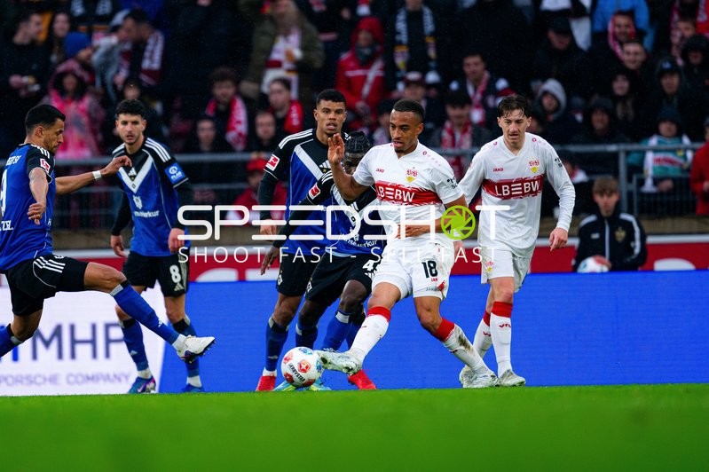 Ballkontrolle und Zweikampf