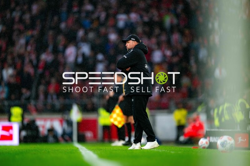 Trainer an der Seitenlinie