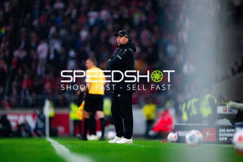 Trainer an der Seitenlinie