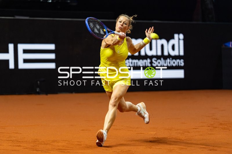 Tennis, Porsche Tennis grand Prix 2026, Porsche-Arena Stuttgart, Laura Siegemund vs. Iga Swiatek, Laura Siegemund GER