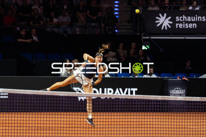 Tennis, Porsche Tennis grand Prix 2026, Porsche-Arena Stuttgart, Elina Svitolina UKR vs. Karolina Muchova CZE, Karolina Muchova CZE