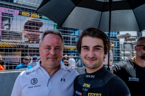 Ben Dörr (Dörr Motorsport) mit Teamchef im Fahrerlager am Circuit Zandvoort