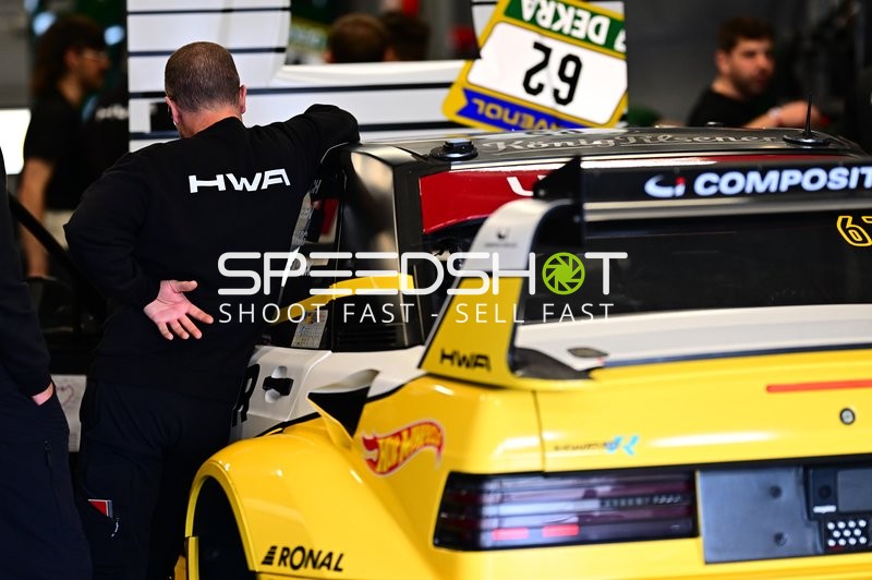 Boxenstopp beim ADAC RAVENOL 24h Nürburgring Qualifiers