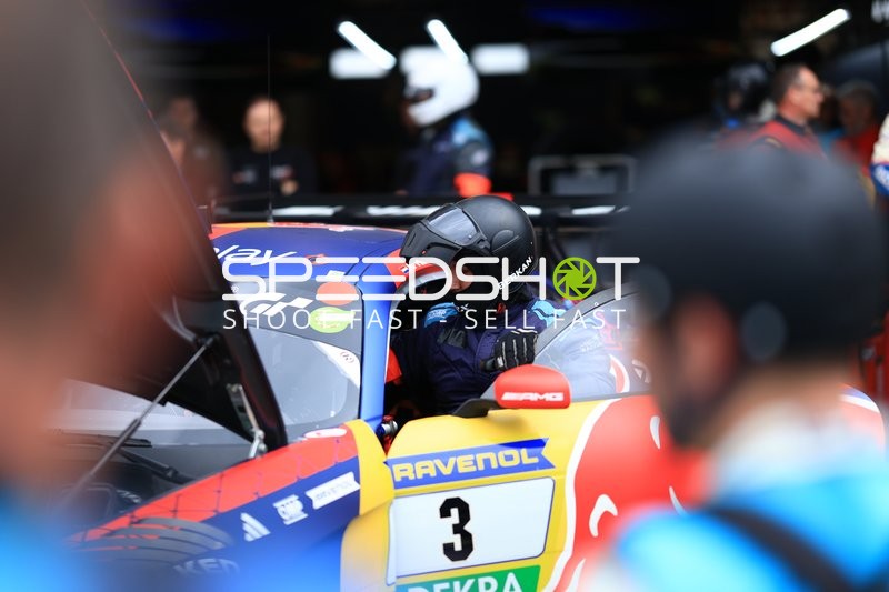 Boxenstopp beim 24h Nürburgring Qualifiers