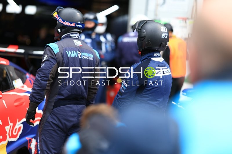 Boxenstopp beim 24h Nürburgring Qualifiers