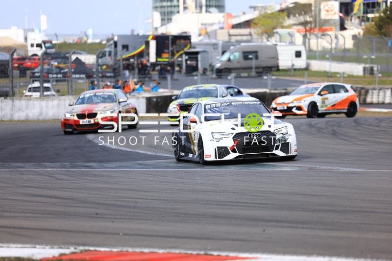 Action bei ADAC RAVENOL 24h Nürburgring Qualifiers