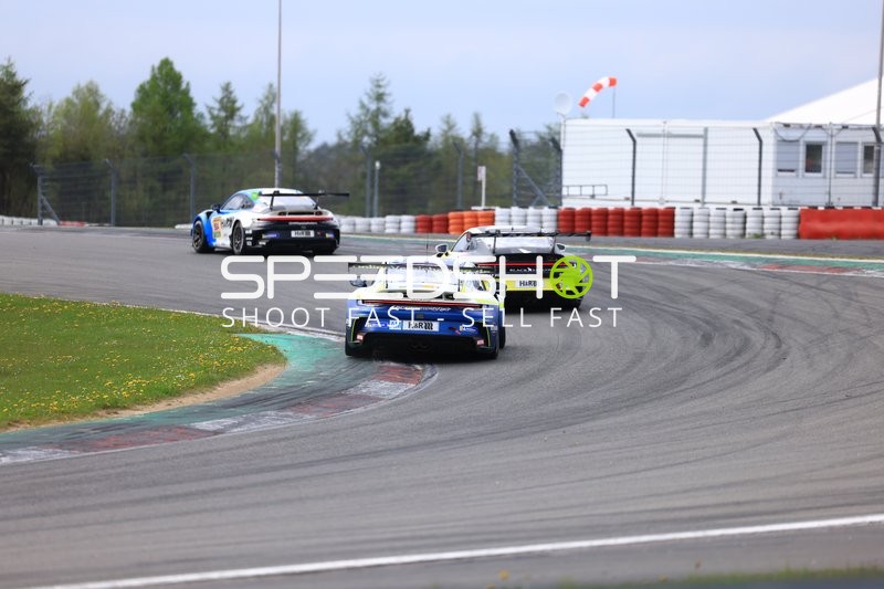 Action bei ADAC RAVENOL 24h Nürburgring Qualifiers