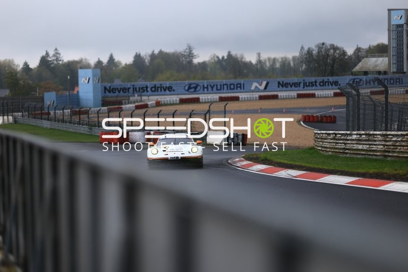 Spektakuläre Rennszene am Nürburgring