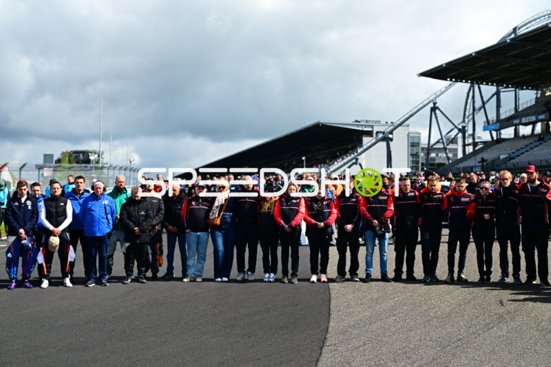 Gedenkminute beim ADAC RAVENOL 24h Nürburgring Qualifiers