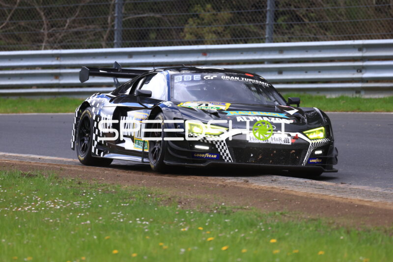 Action beim ADAC RAVENOL 24h Nürburgring Qualifiers