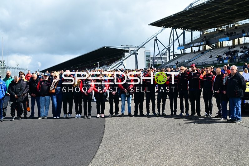 Gedenkminute beim ADAC RAVENOL 24h Nürburgring Qualifiers