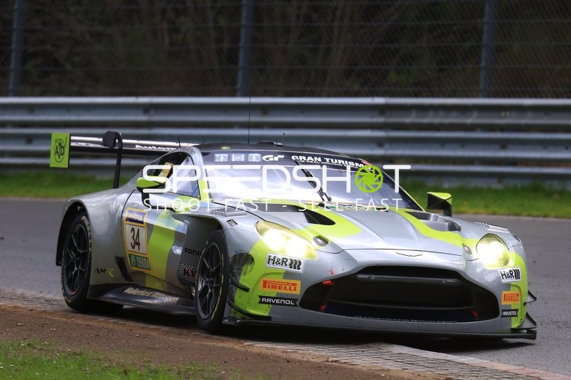 Action beim ADAC RAVENOL 24h Nürburgring Qualifiers