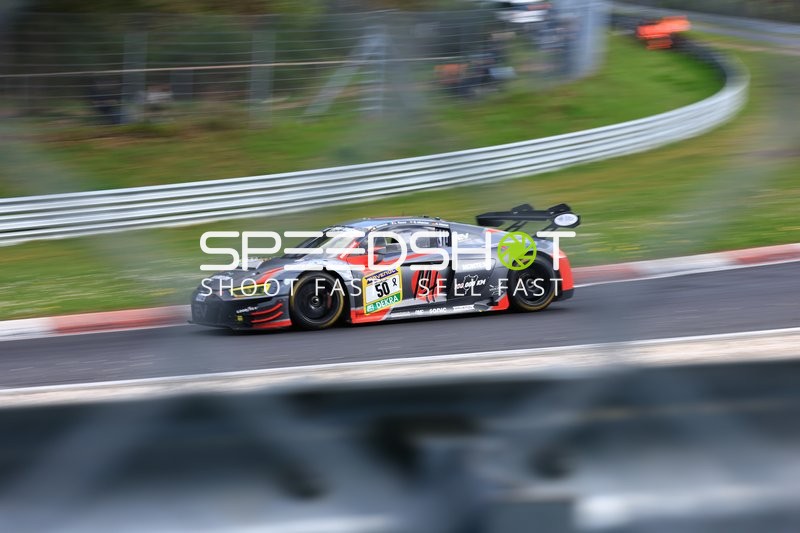 Spektakulärer Drift beim ADAC RAVENOL 24h Nürburgring Qualifiers