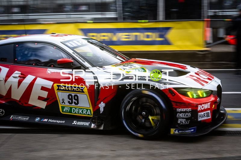 ROWE RACING mit Startnummer 99 am Nürburgring