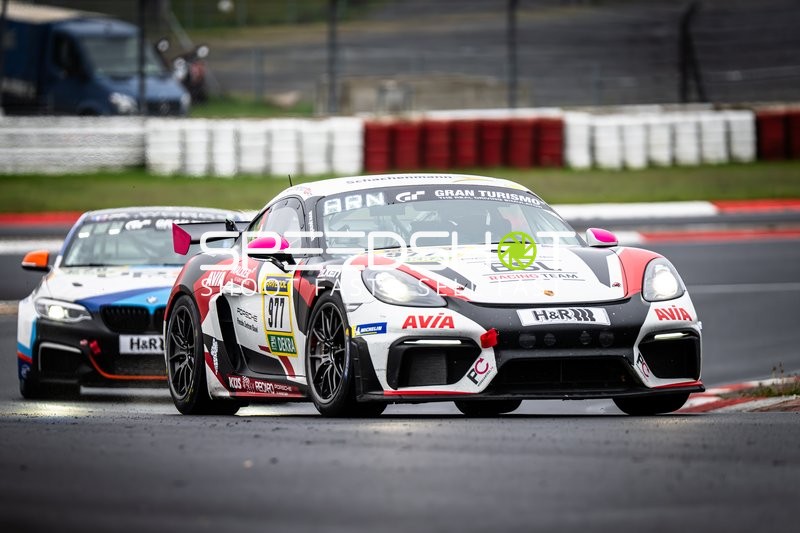 Spannende Rennsituation beim ADAC RAVENOL 24h Nürburgring Qualifiers
