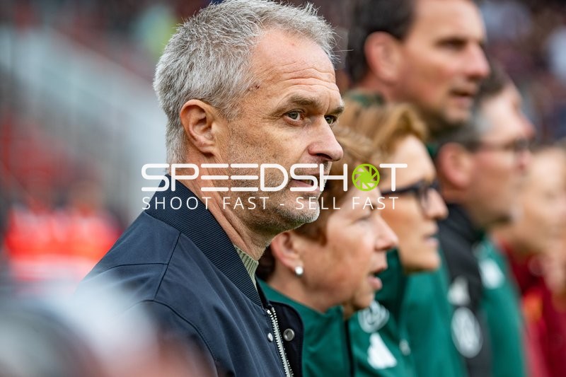 Trainerbank während des Spiels