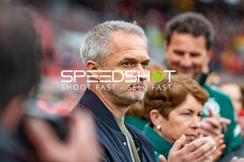 Personen bei Veranstaltung