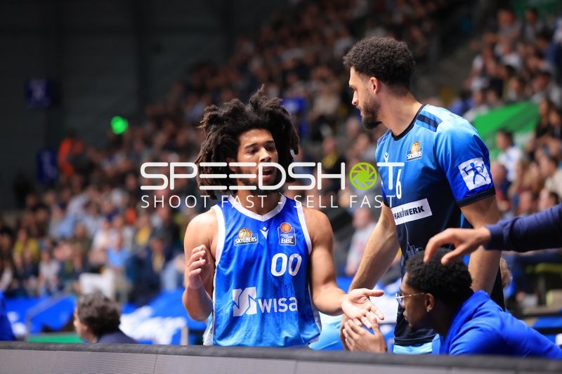 Spieler 00; Frankfurt Skyliners und 6; Frankfurt Skyliners im Gespräch