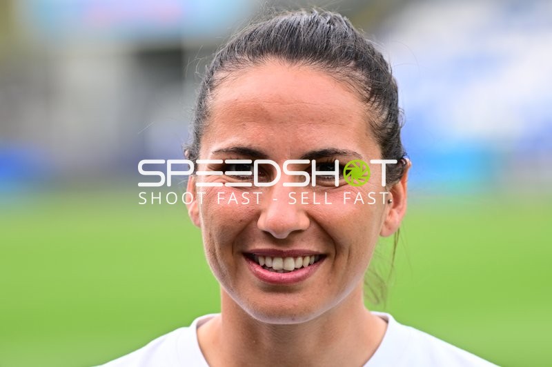 Cheftrainerin im Dietmar-Hopp Stadion