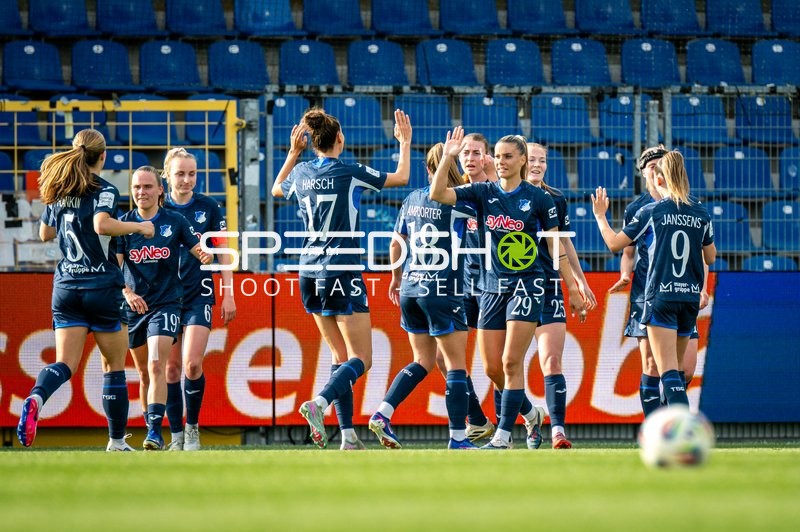 Jubel von Lisa Doorn (14; TSG Hoffenheim) und Team