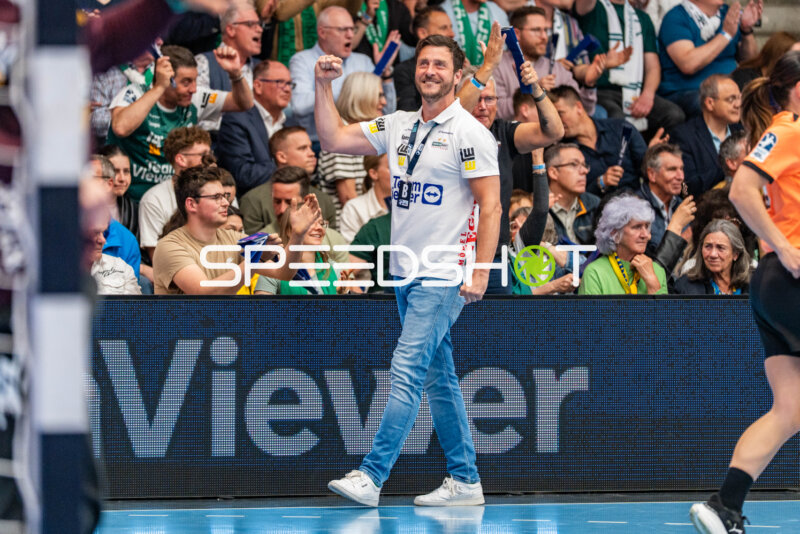 Handball, Bundesliga, Saison 25/26, Spieltag 29, Göppingen (grün), Löwen (blau-gelb), Ben Matschke (Göppingen)