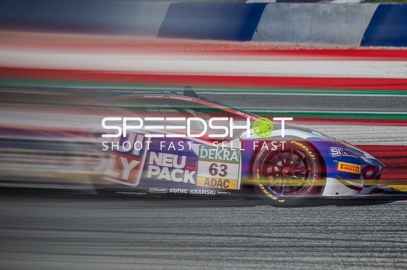 Schnelle Fahrt bei DTM in Spielberg