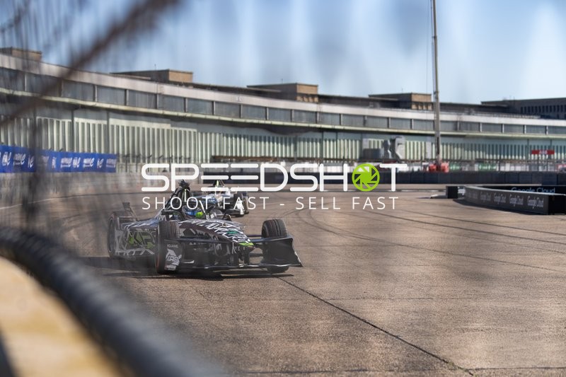 Spannende Formel E Action am Flughafen Tempelhof