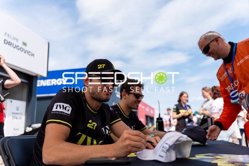 Autogrammstunde beim Hankook Berlin E-Prix