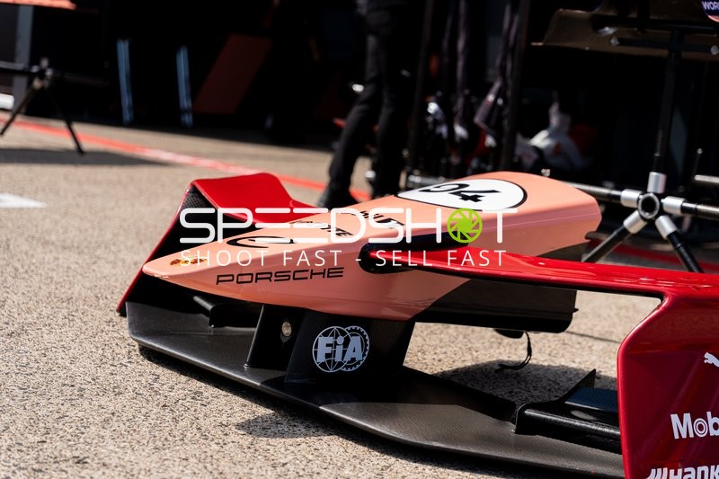 Boxenstopp beim Hankook Berlin E-Prix