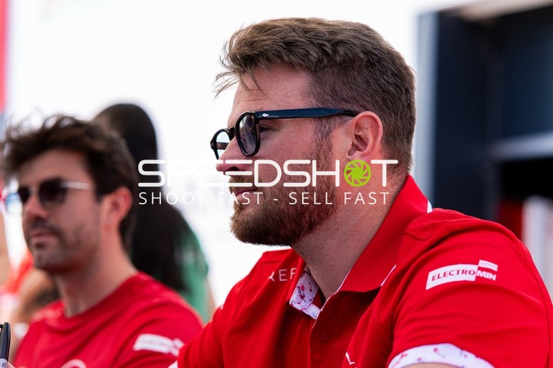 Fahrer im Fahrerlager beim Berlin E-Prix