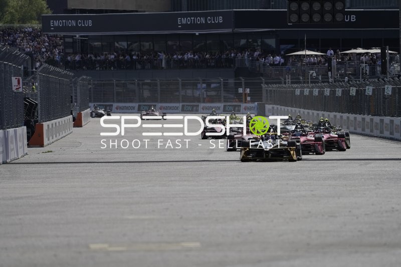 Startphase beim Hankook Berlin E-Prix