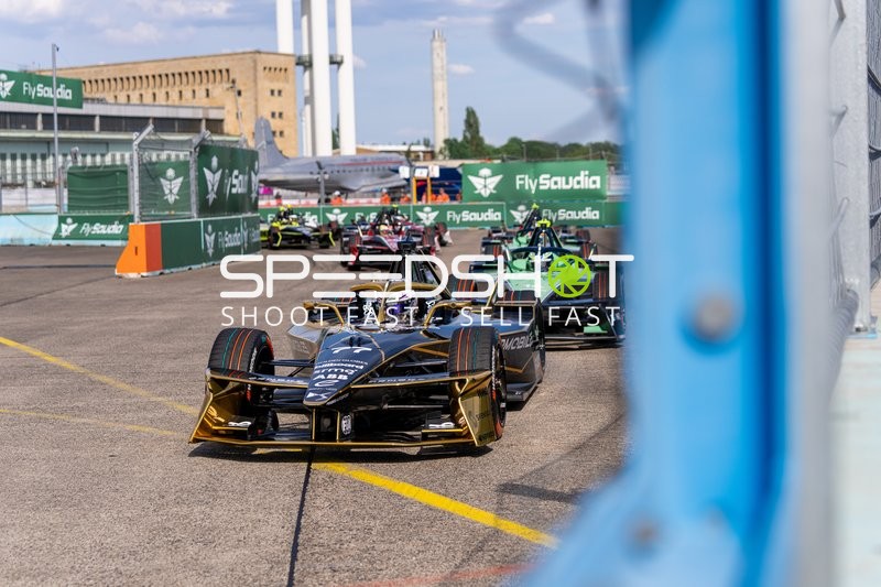 Spannende Rennsituation beim Berlin E-Prix