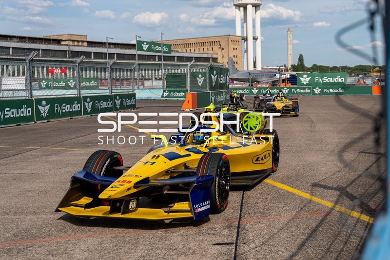 Spannende Rennsituation beim Berlin E-Prix