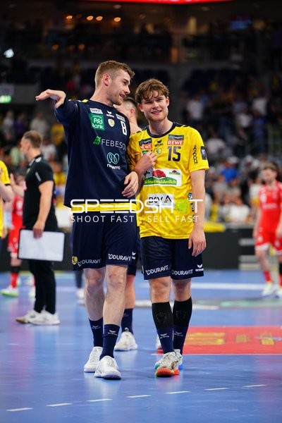 Szene mit Tim Nothdurft (28; Rhein Neckar Löwen) und David More (15; Rhein Neckar Löwen)