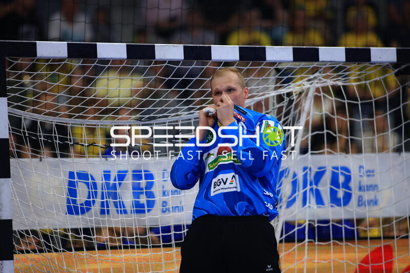 Torhüter David Späth (#29, Rhein Neckar Löwen) im Tor der SAP Arena