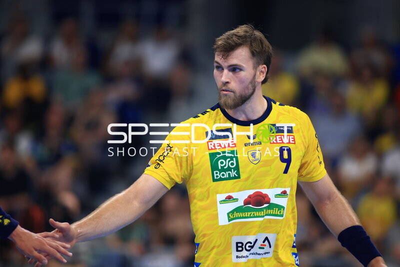 Steven Plucnar Jacobsen (#9, Rhein Neckar Löwen) in der SAP Arena
