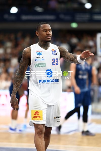 Charles Callison (23; Syntainics MBC) auf dem Spielfeld