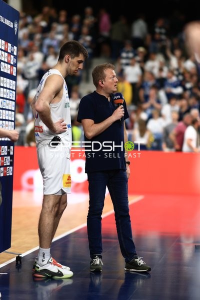 Interview mit Khyri Thomas (0; Syntainics MBC)