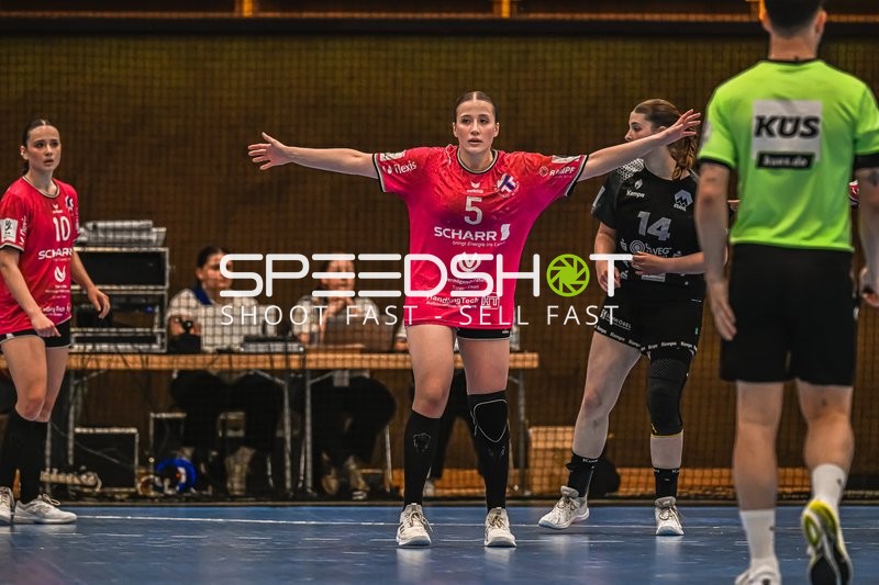 Szene mit Ida Widmann (5; HSG Stuttgart/Metzingen) und Ermira Lutolli (10; HSG Stuttgart/Metzingen)