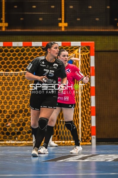 Szene mit Milena Podgorac (75; HSG Bensheim/Auerbach U19) und Anna Noe (1; HSG Stuttgart/Metzingen)