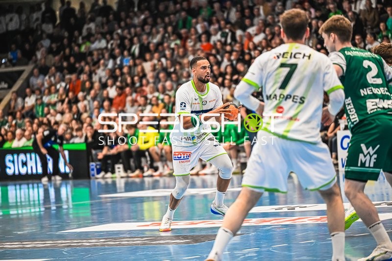 Szene mit David Cyrill Akakpo (19; HSG Wetzlar)