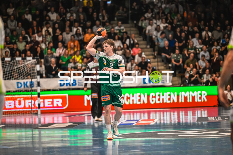 Szene mit Nikola Grahovac (2; HSG Wetzlar)