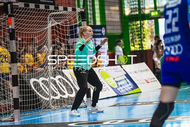 Szene mit Johanna Fossum (12; Sport-Union Neckarsulm) in der Ballei