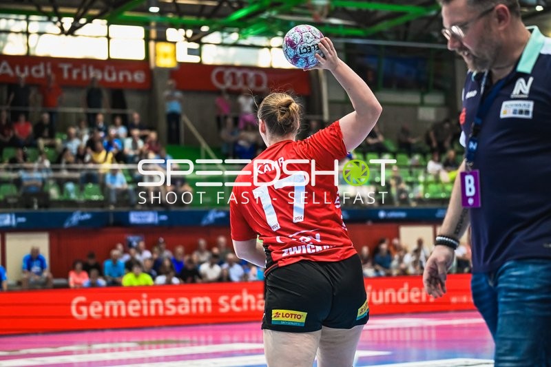 Szene mit Charlotte Kehr (17; BSV Sachsen Zwickau)
