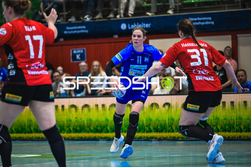 Szene mit Annefleur Bruggeman (11; Sport-Union Neckarsulm) und Gegnerinnen
