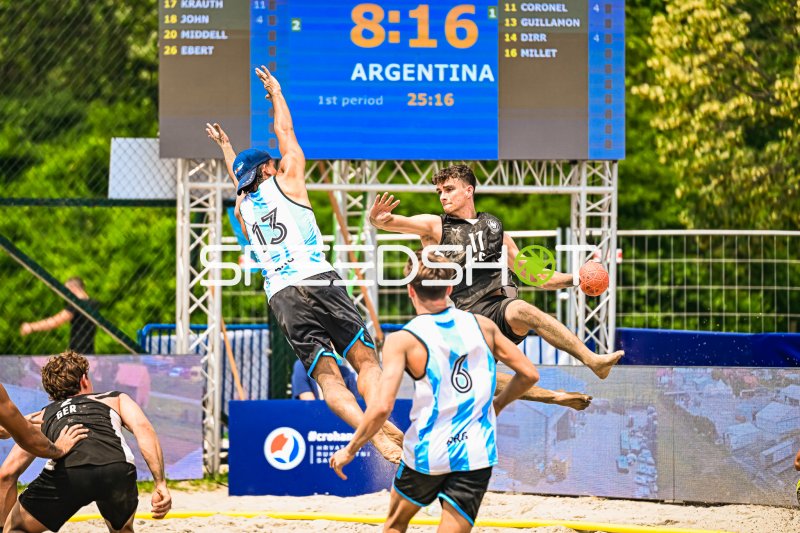 KRAUTH Tim (#17; Deutschland) im Wurf gegen Argentinien