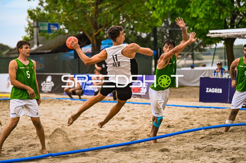 KRAUTH Tim (#17; Deutschland Beachhandball) beim Sprungwurf gegen Italien